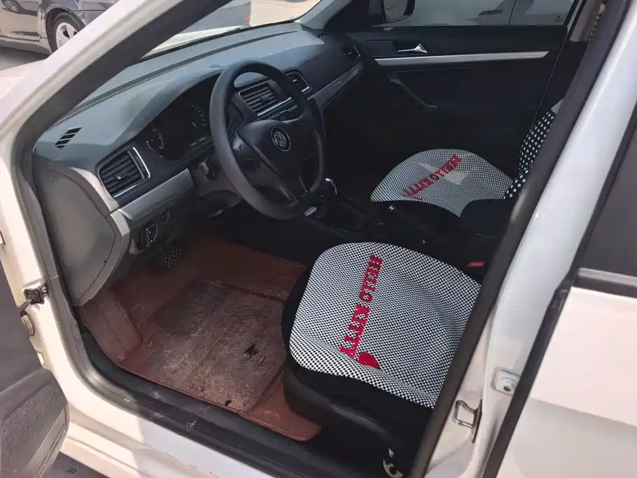 Volkswagen Lavida — миниатюра 9