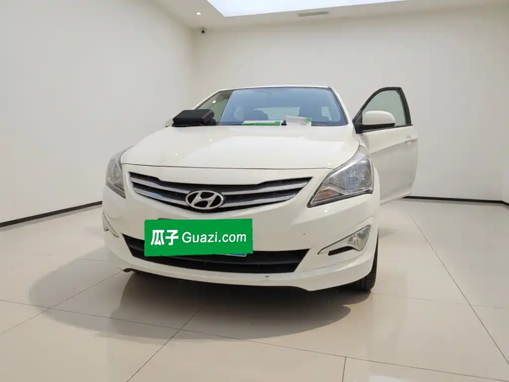 Hyundai Verna — миниатюра 23
