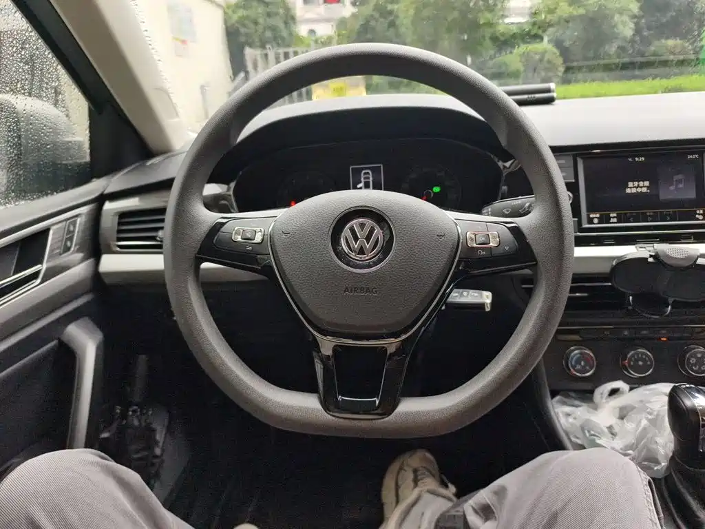 Volkswagen Lavida — миниатюра 11