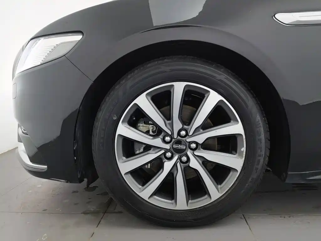 Lincoln Continental — миниатюра 17