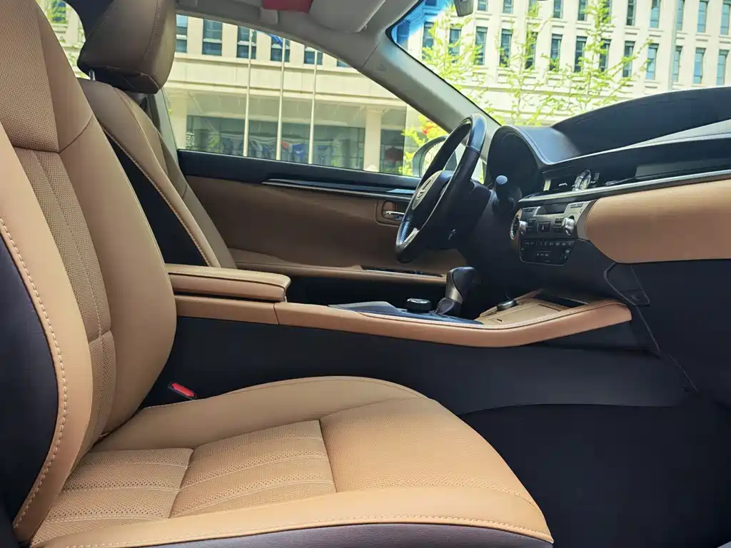 Lexus ES — фотографии объявления, Фото 16