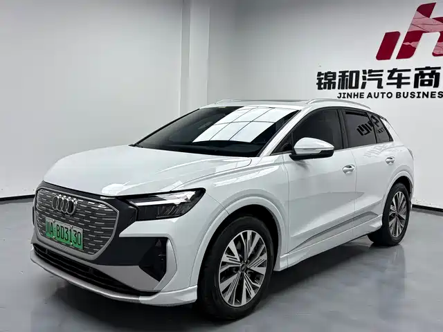 AUDI  Q4 E TRON 2024
