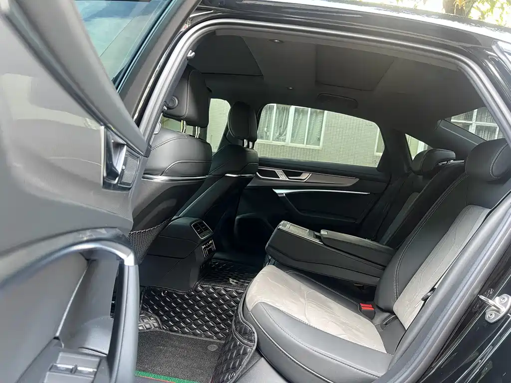Audi A6L — миниатюра 7