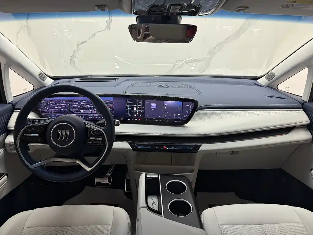 BUICK GL8 NEW ENERGY