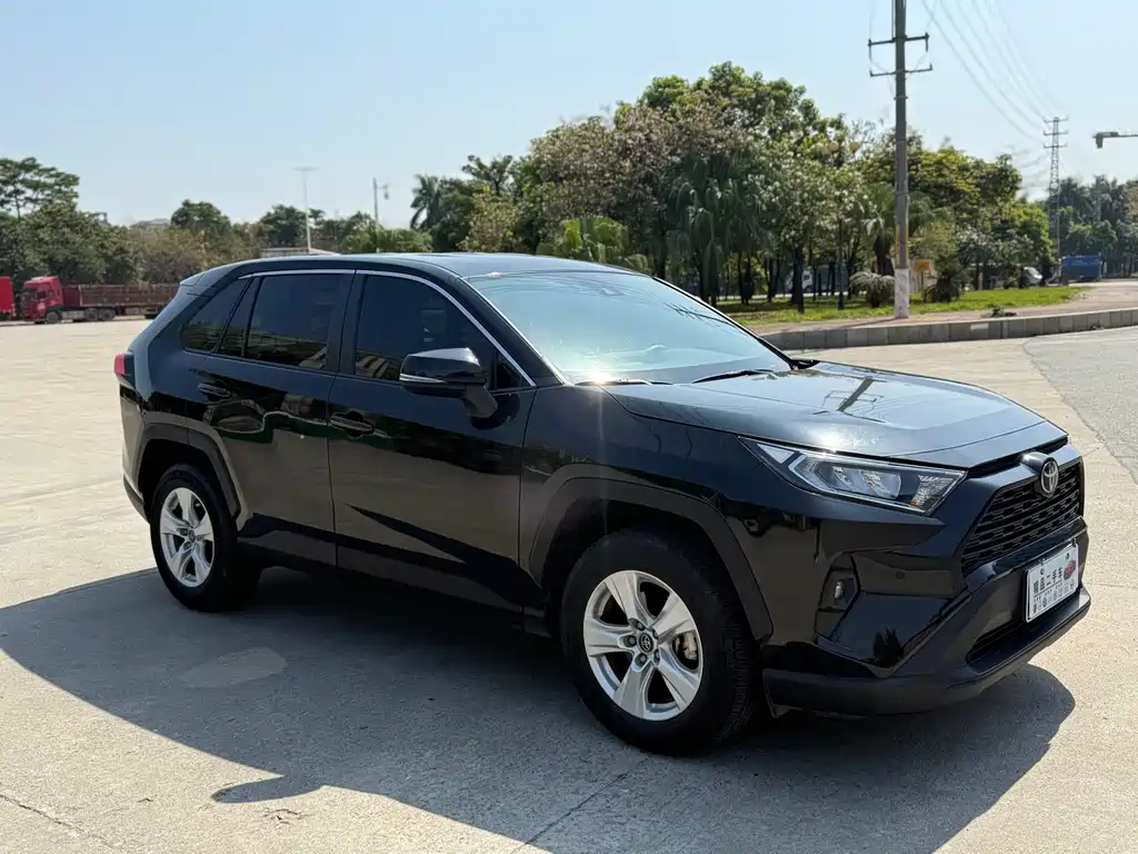 TOYOTA RAV4 RONGFANG