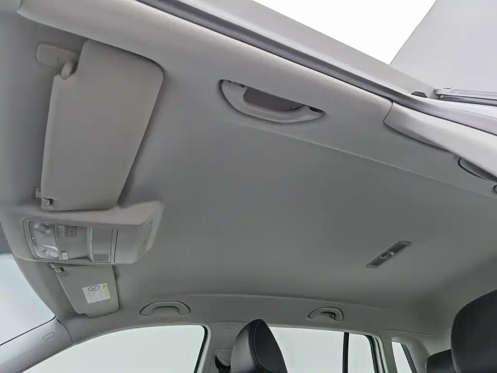 Volkswagen Tiguan — миниатюра 14