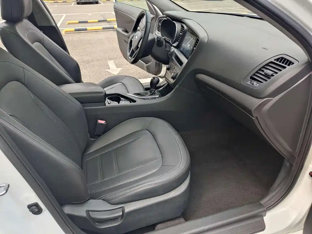 Kia K5 — миниатюра 12