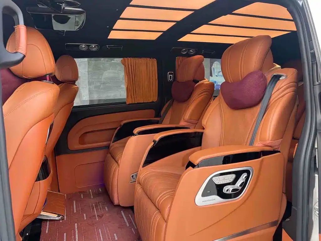Mercedes-Benz Vito 2020 2.0T 7 мест