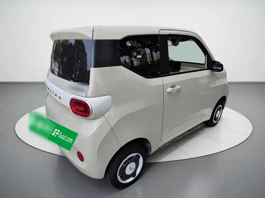 Wuling MINIEV — миниатюра 4