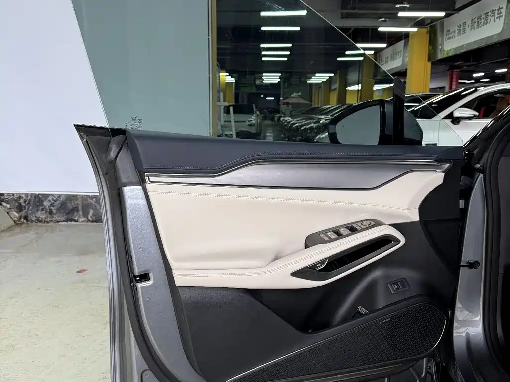 BYD Song L EV L EV 2025 662km Smart Drive