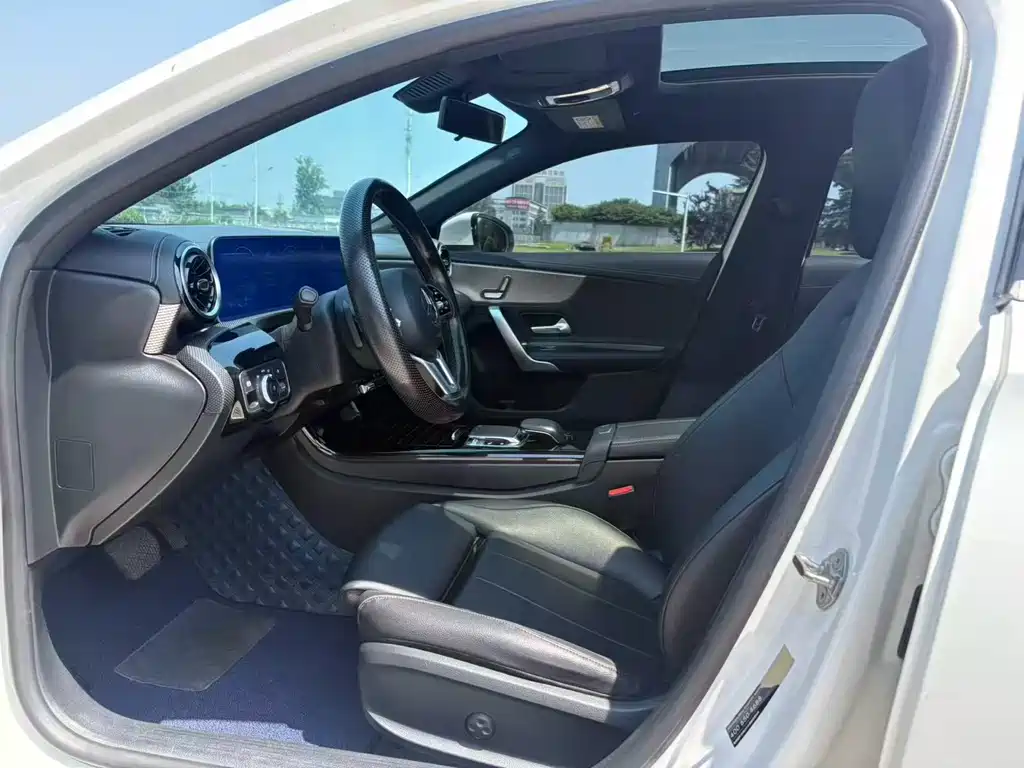 Mercedes-Benz A-Class A 2019 A 200 L