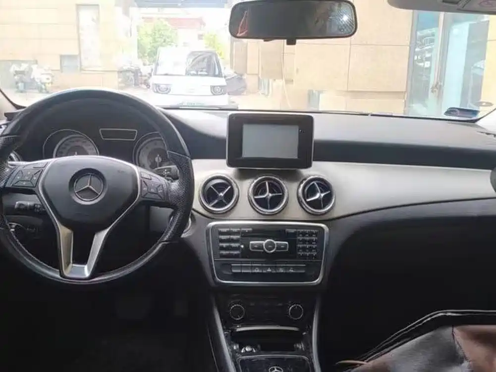 Mercedes-Benz GLA — миниатюра 5