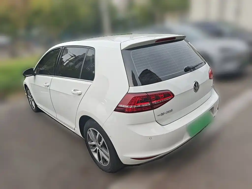 Volkswagen Golf — миниатюра 25