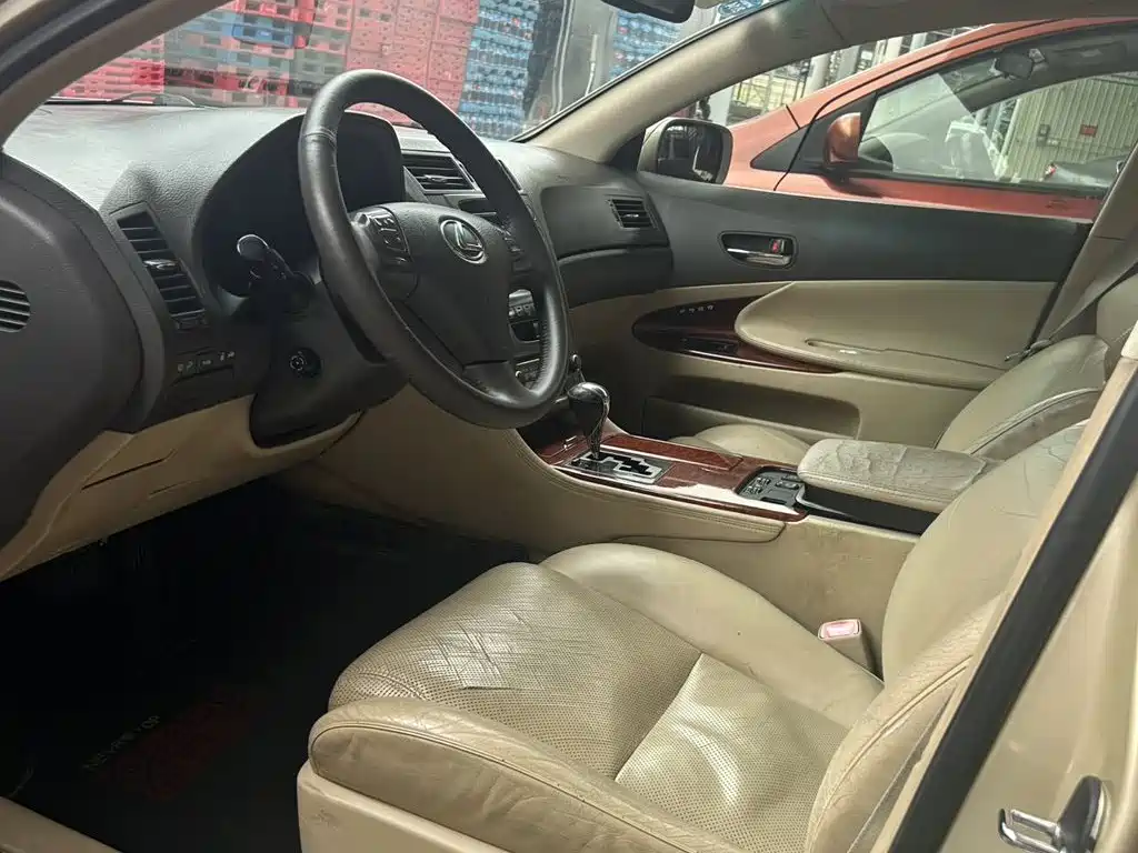 Lexus GS — миниатюра 9