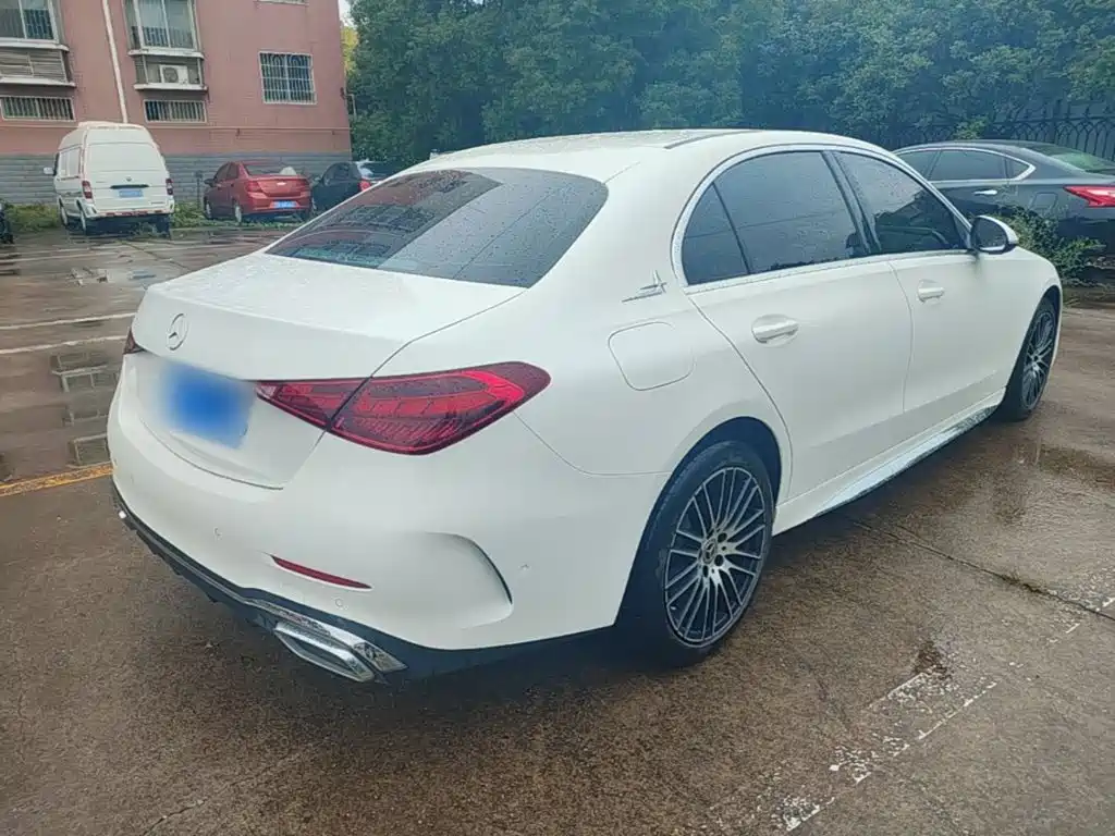 Mercedes-Benz C-Class — миниатюра 7