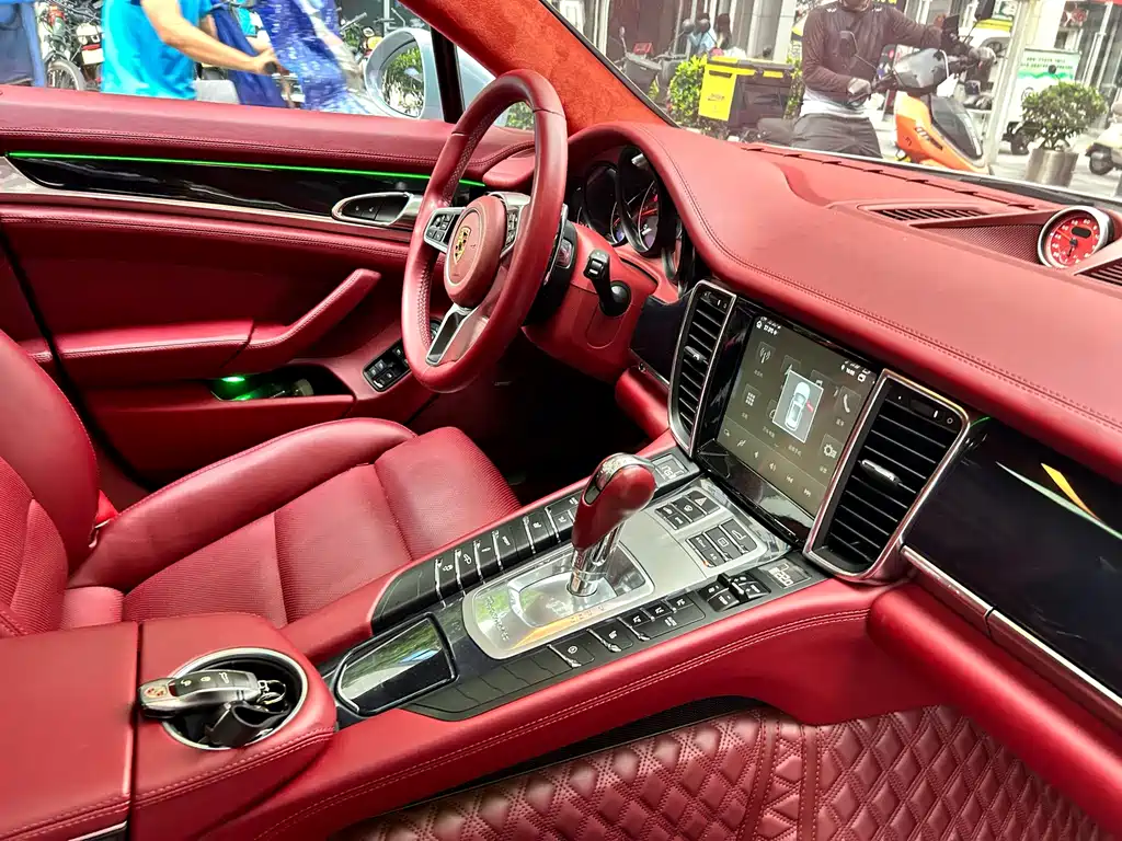 Porsche Panamera — миниатюра 9