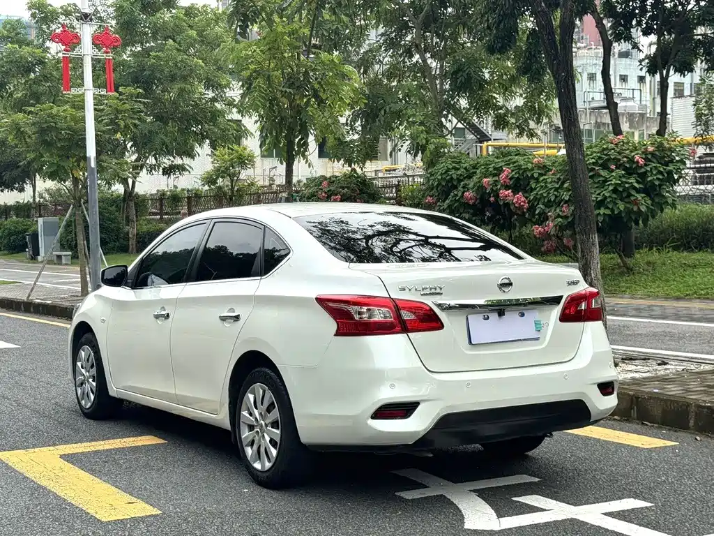 Nissan Sylphy — миниатюра 9