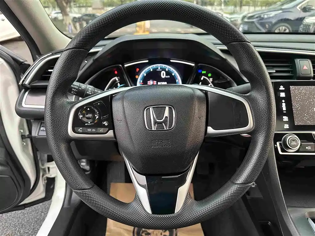Honda Civic — миниатюра 8