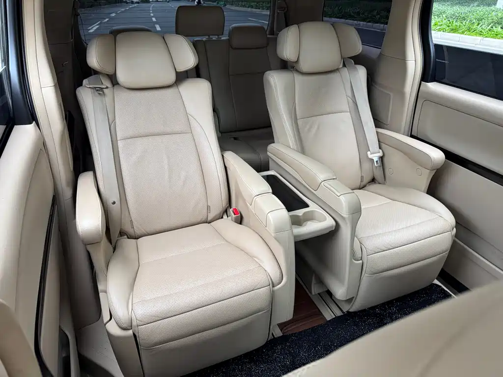 Toyota Alphard 2012 3.5L Luxury