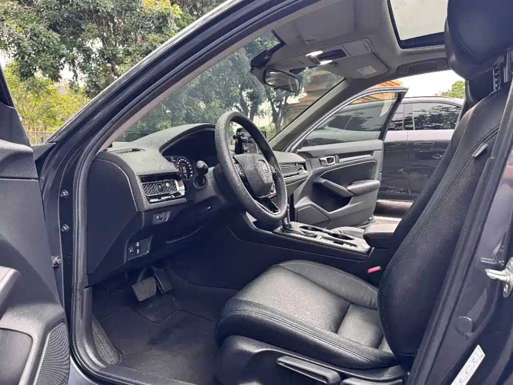 Honda Civic 2022 240TURBO CVT
