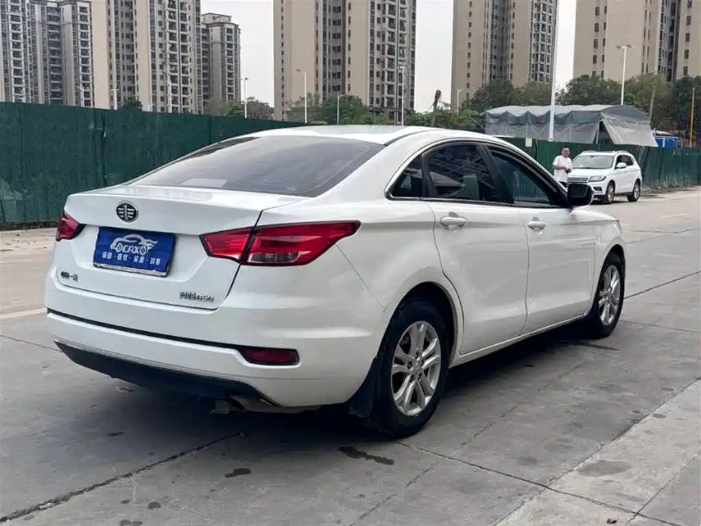 Bestune B50 2016 1.6L AT Comfort