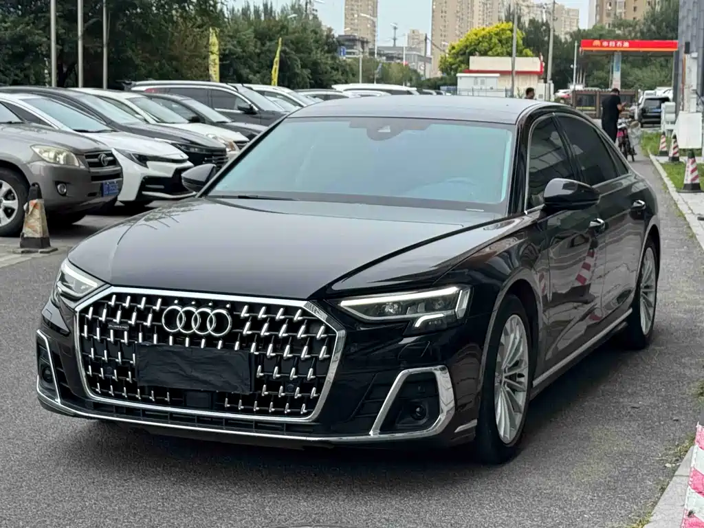 Audi A8 2023 A8L 45 TFSI quattro Luxury