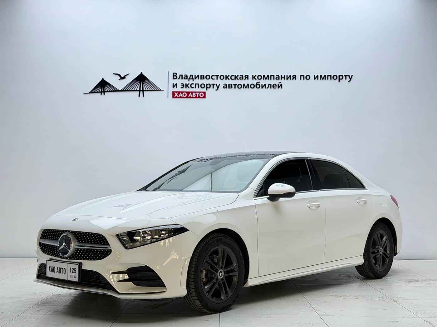 Mercedes-Benz A-Class 1.3 л 2022 г. Белый, пробег 36000 км