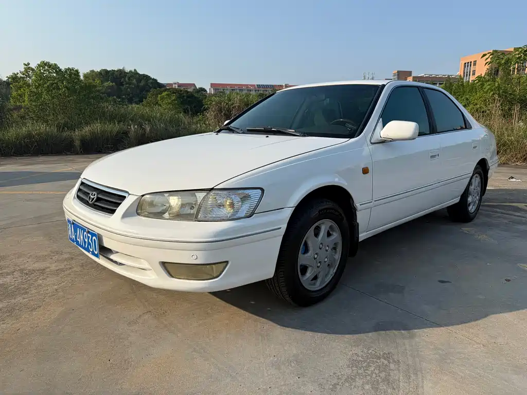 Toyota Camry 01 2.2L AT