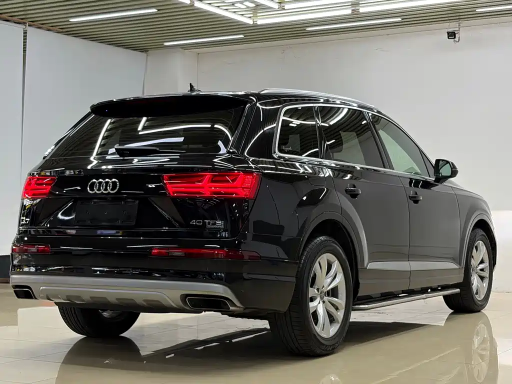 Audi Q7 — миниатюра 7
