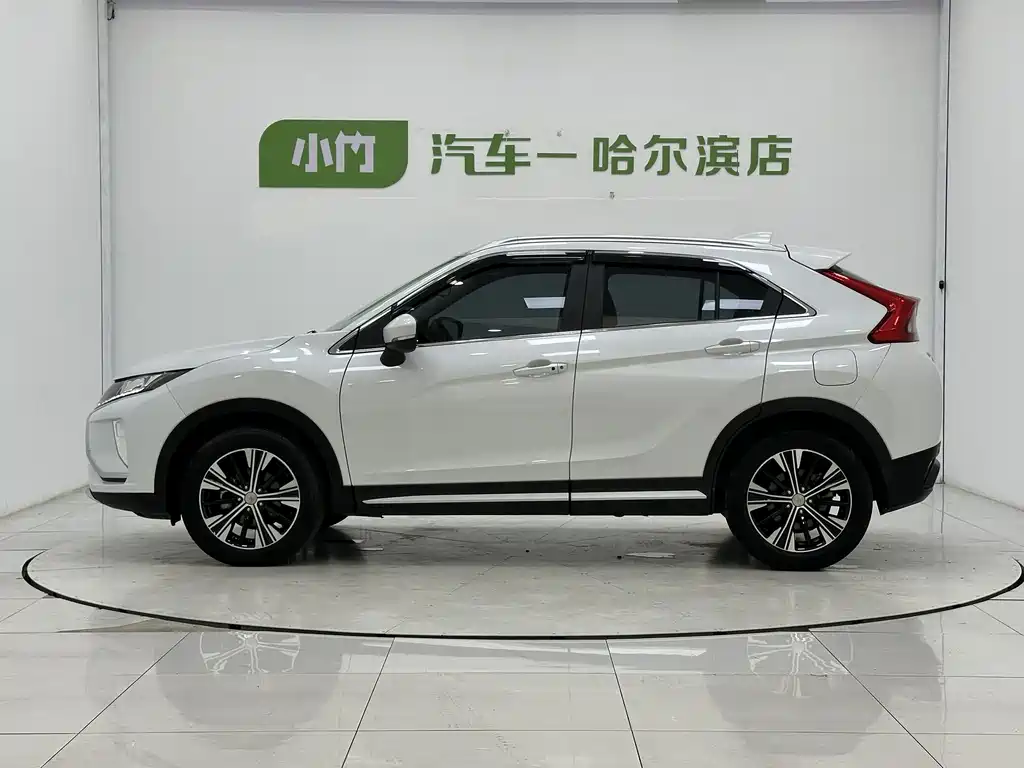 Mitsubishi Eclipse Cross — миниатюра 5