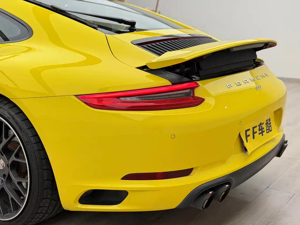 Porsche 911 2016 Carrera 3.0T