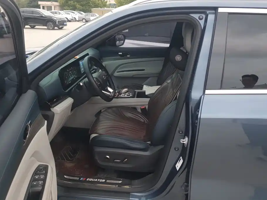 Ford Equator Sport — миниатюра 9