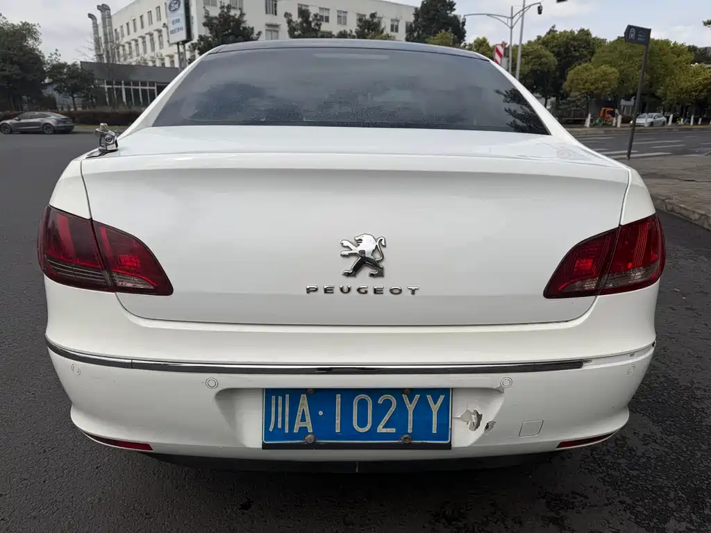 Peugeot 408 2012 2.0L