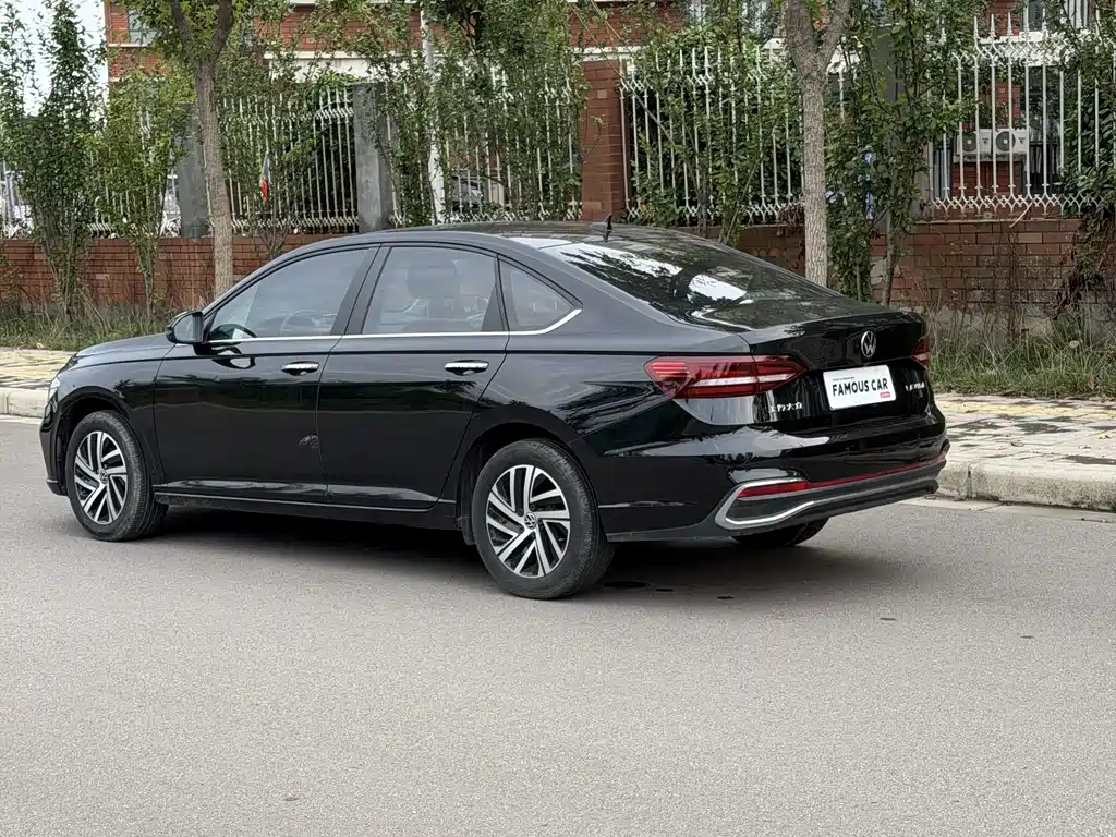 Volkswagen Lavida — миниатюра 6