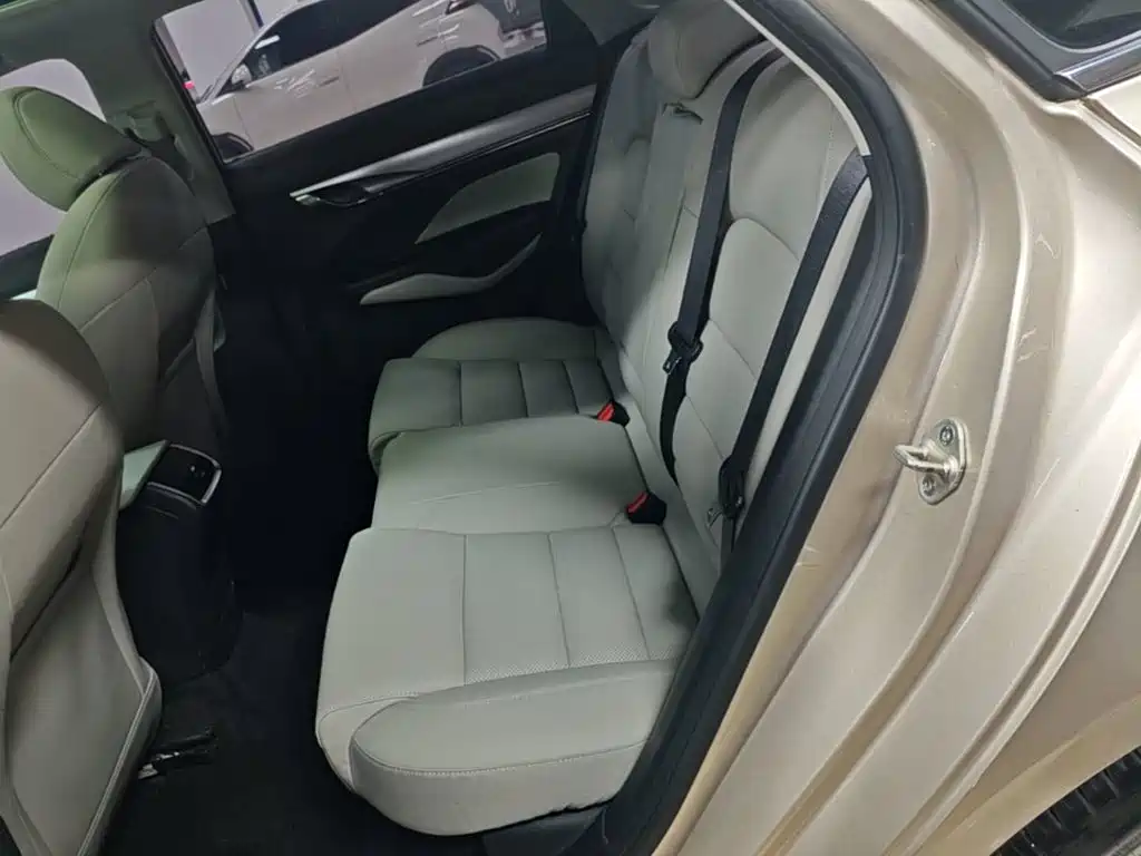 Geely Binrui — миниатюра 17