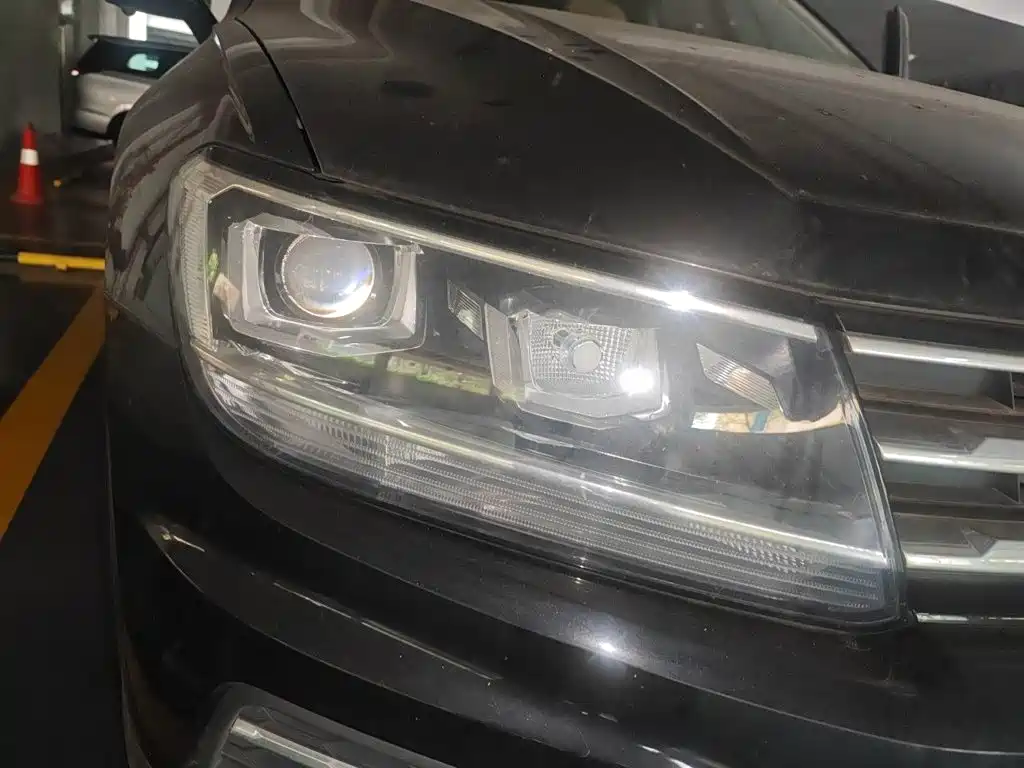Volkswagen Tiguan L — миниатюра 7