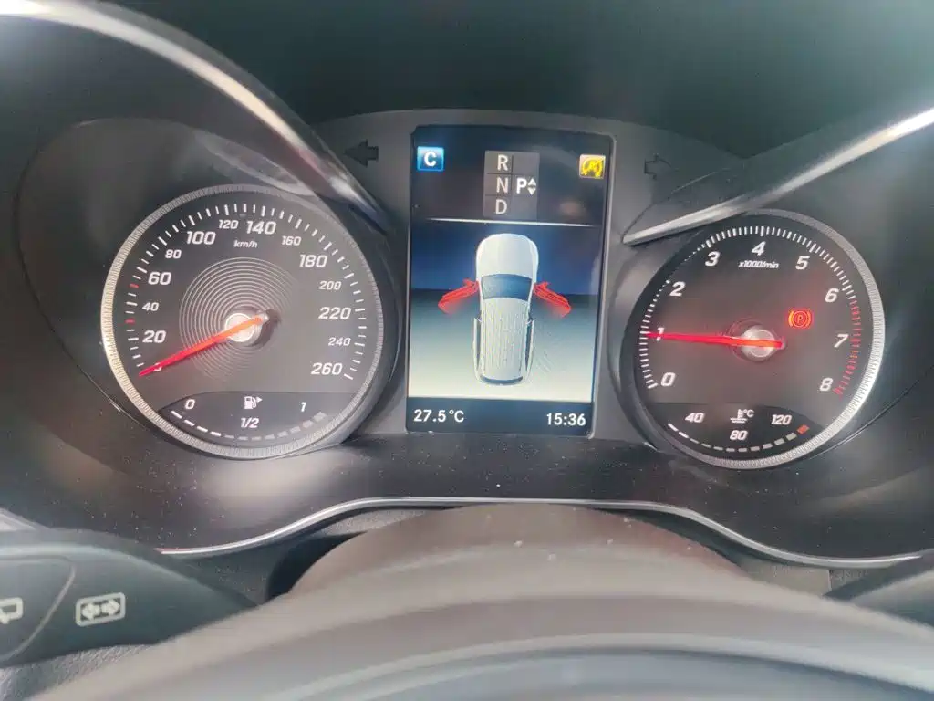 Mercedes-Benz GLC — миниатюра 12