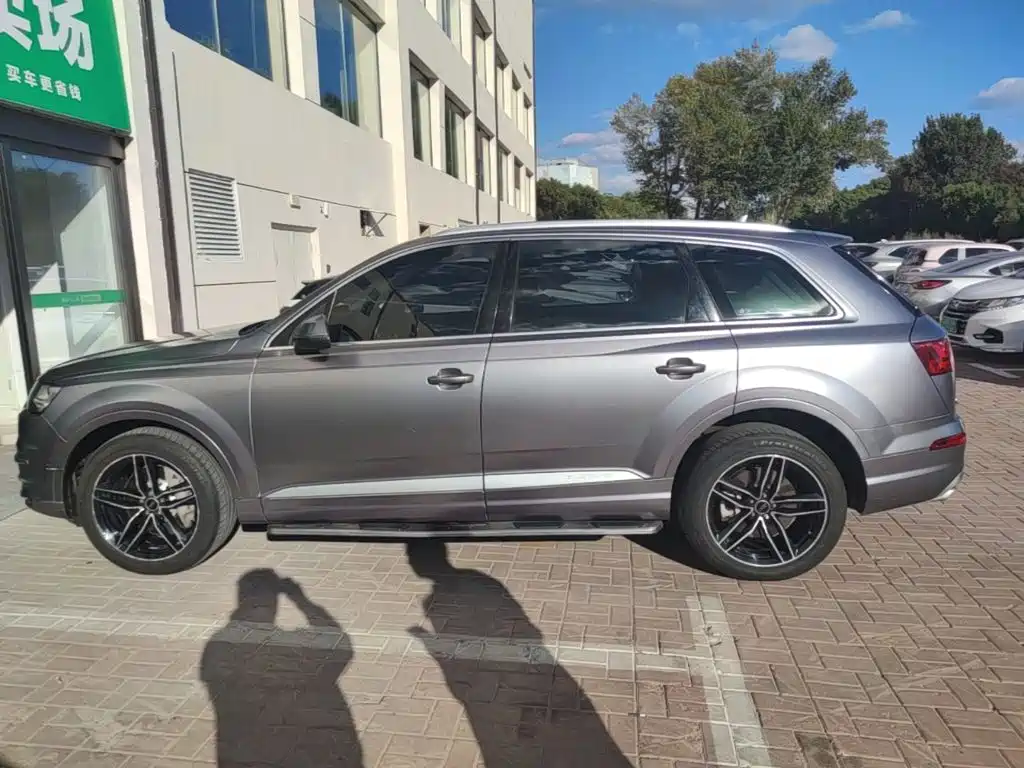 Audi Q7 — миниатюра 5