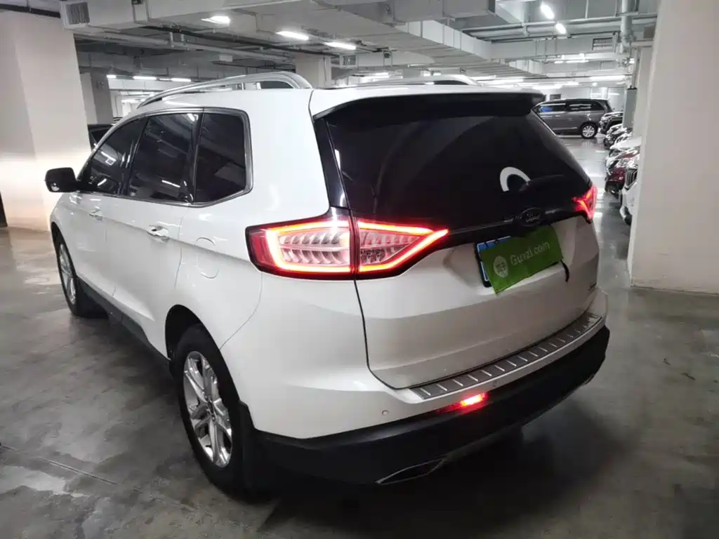 Ford Edge — миниатюра 5