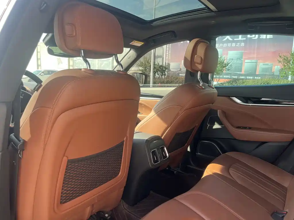 Maserati Levante — миниатюра 4