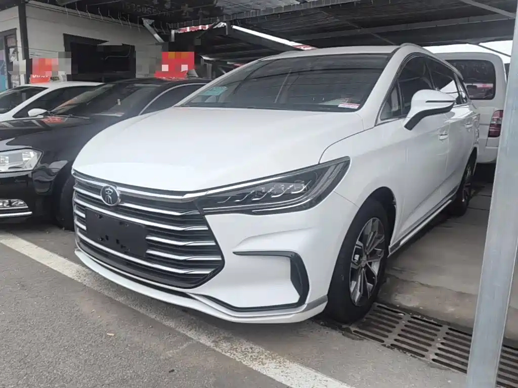 BYD MAX — миниатюра 2