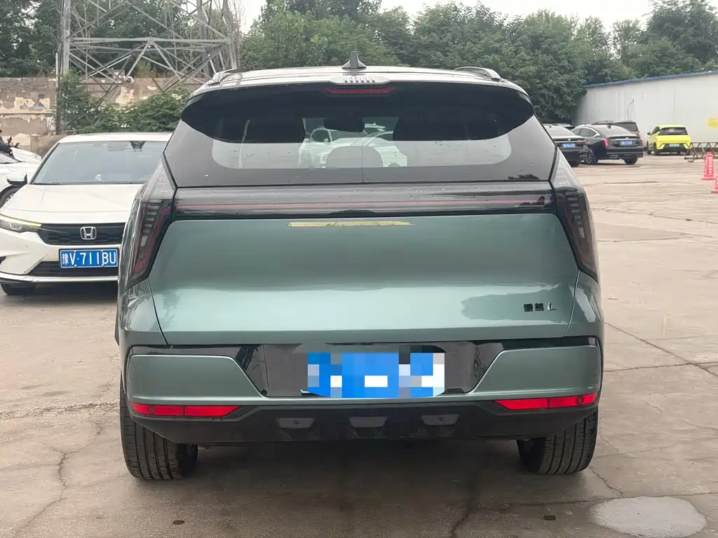 Geely Boyue L — миниатюра 9