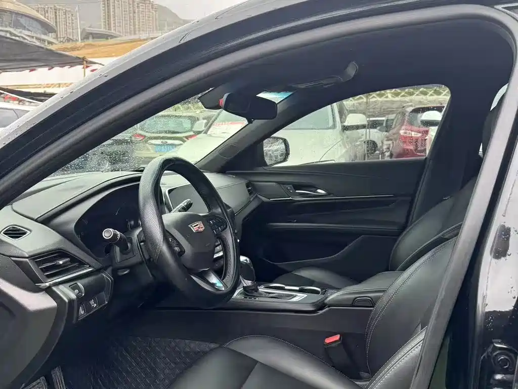 Cadillac CT4 2022 28T Luxury