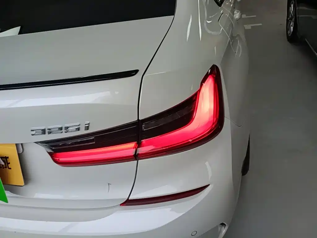 BMW 3 Series 3 2021 325i M Sport