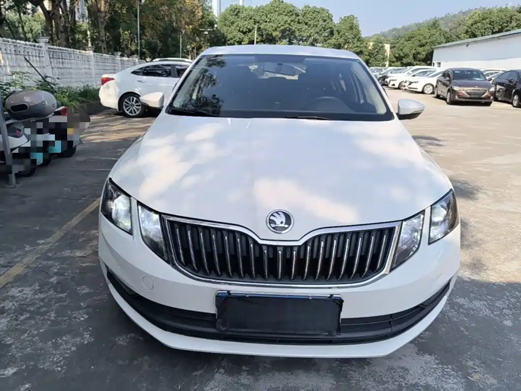 Skoda Octavia — миниатюра 3