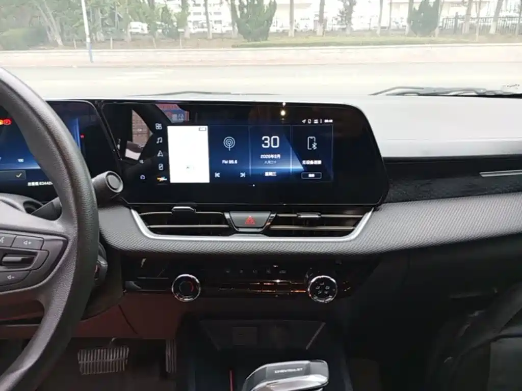 Chevrolet Monza — миниатюра 13