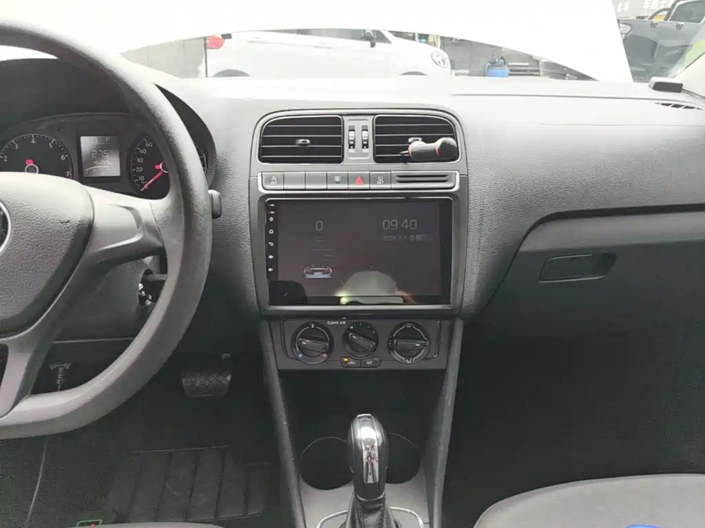 Volkswagen Polo — миниатюра 11