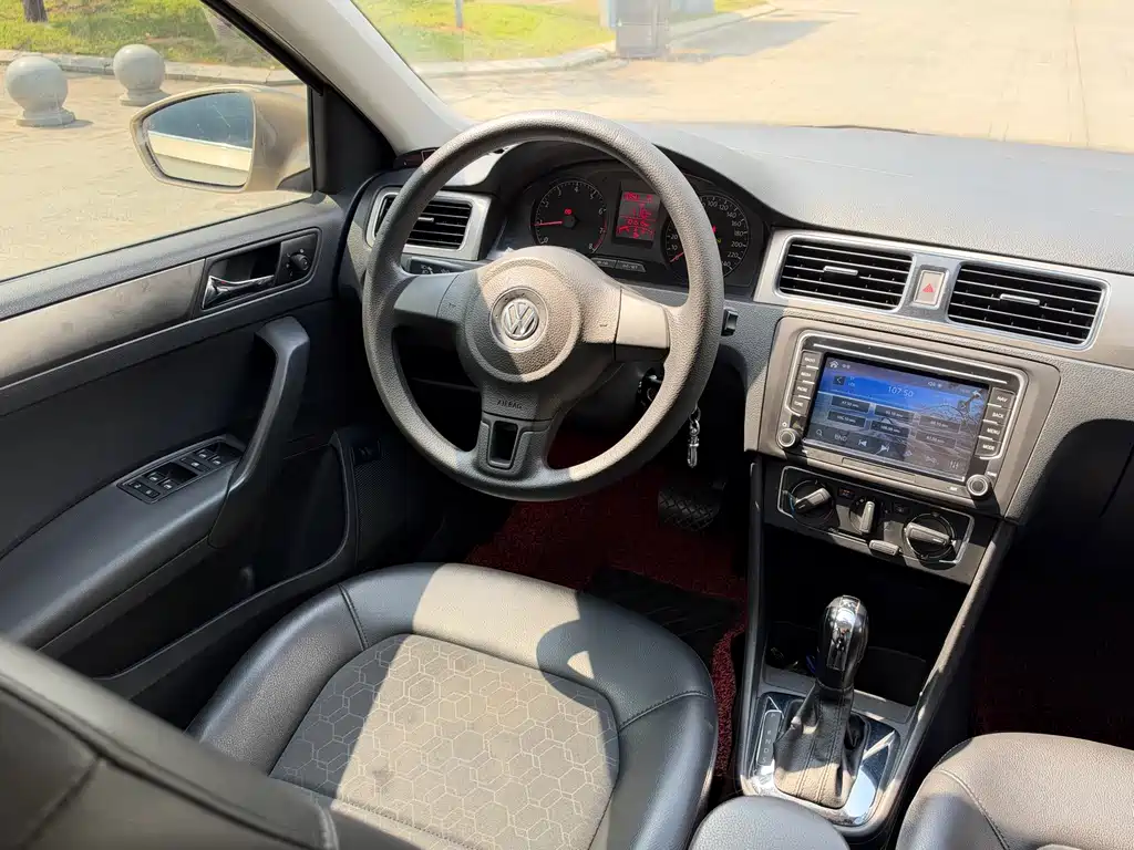 Volkswagen Santana — миниатюра 14