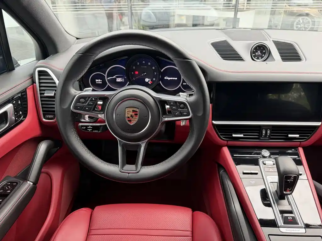 Porsche Cayenne — миниатюра 14