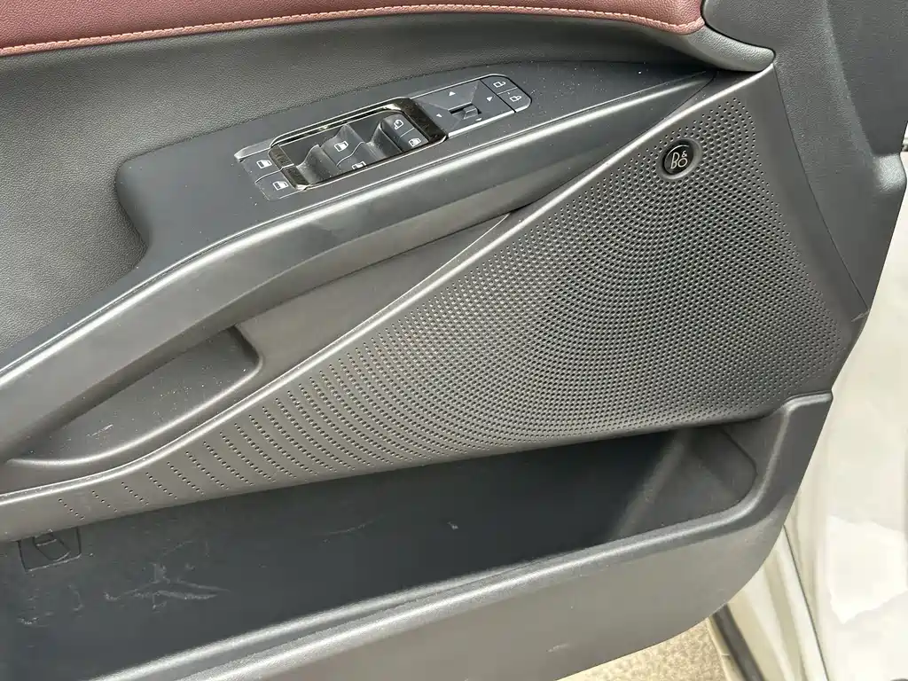 Ford Mondeo — миниатюра 15